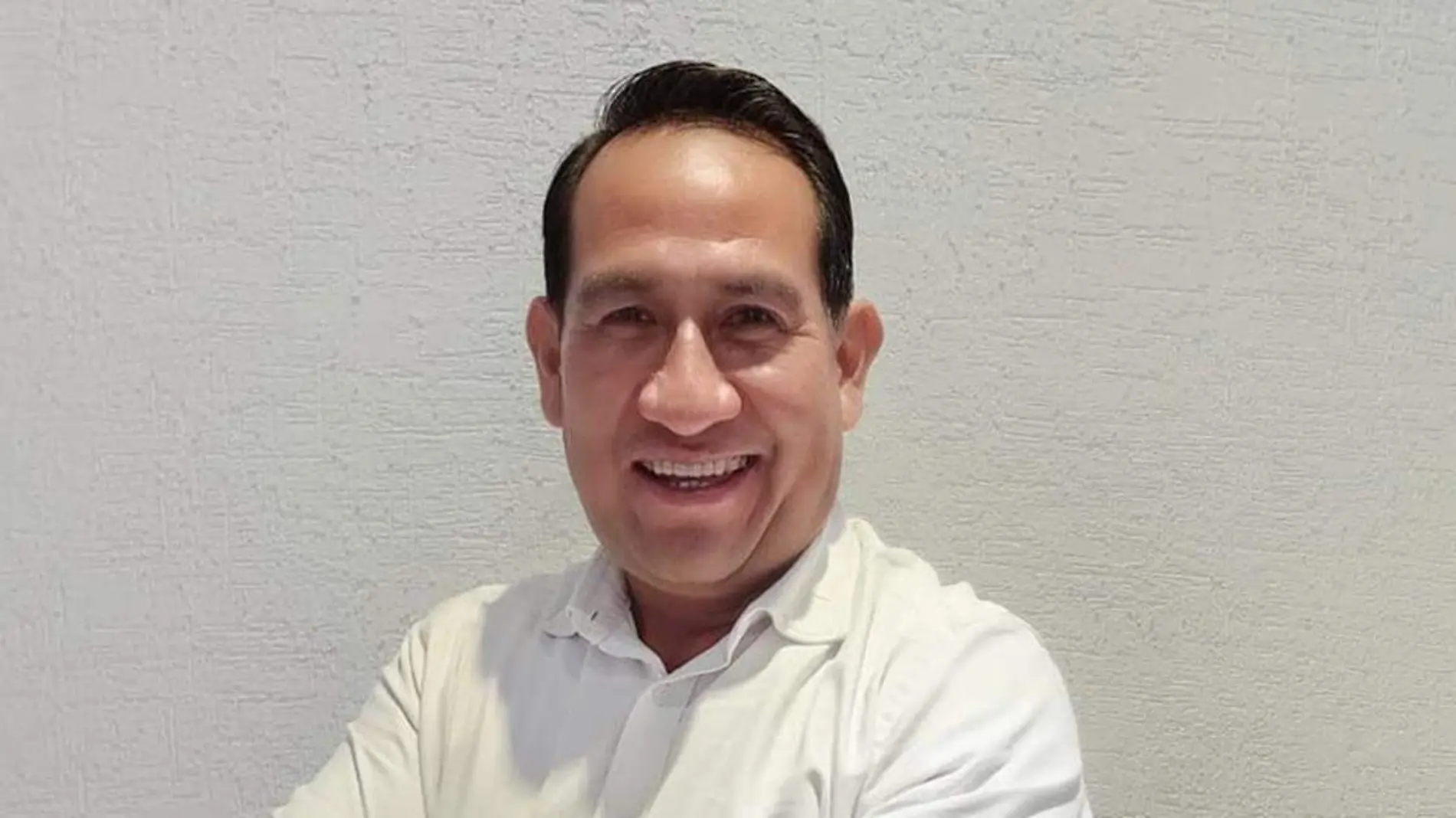 Juan Flores candidato de Nueva Alianza (NA) a la presidencia municipal de Tepatlaxco de Hidalgo